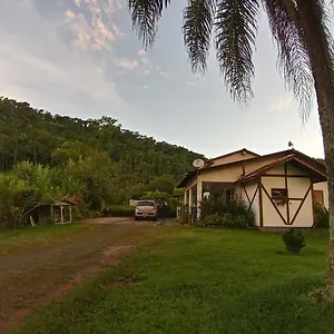 Casa Aconchegante Quarto em Acomodações Particulares